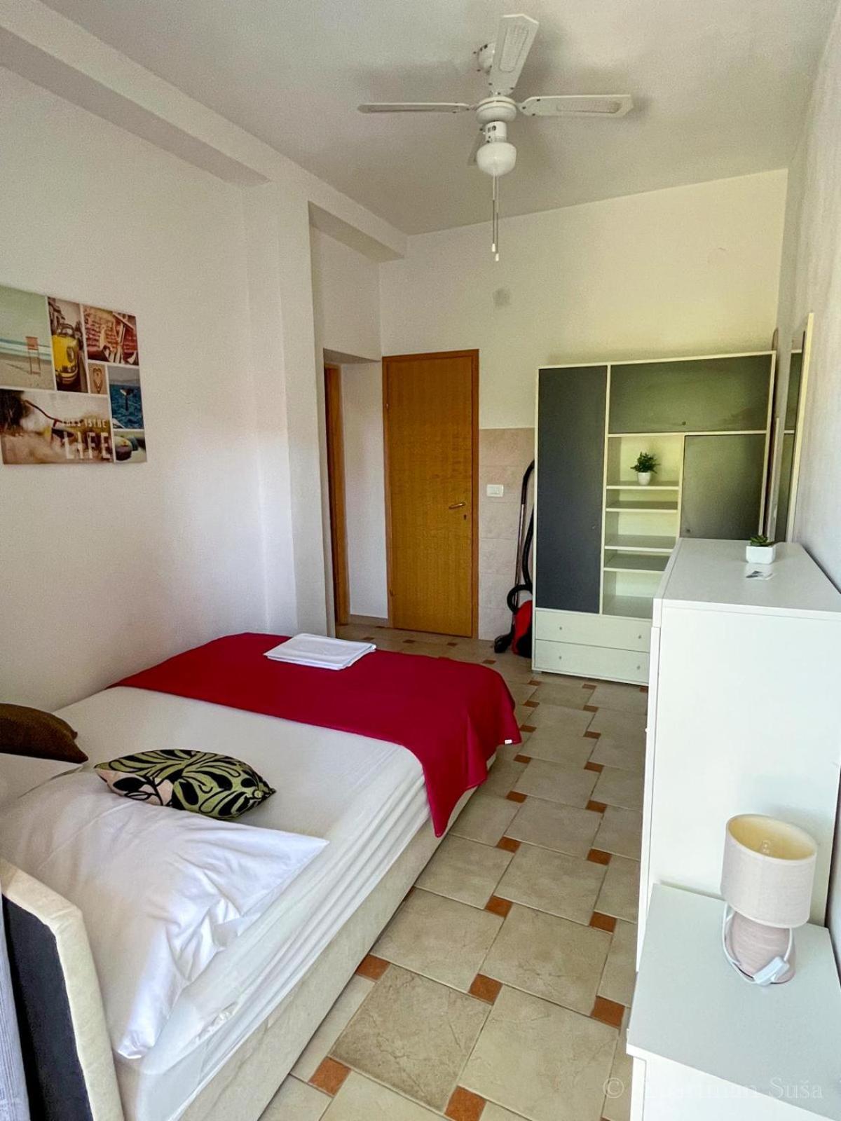 דירות וודיצה Apartman Ana מראה חיצוני תמונה